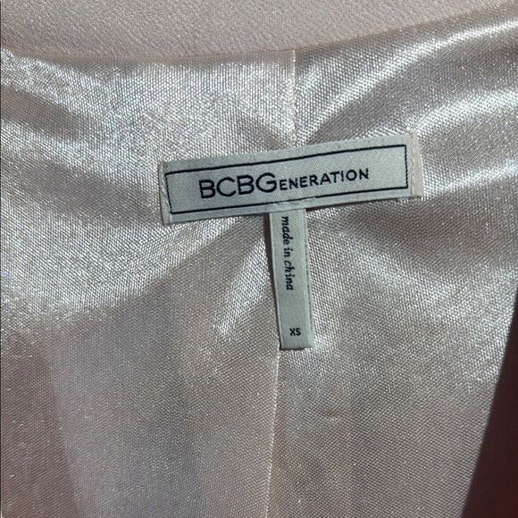 BCBGeneration Cream Blazer Tailored Open Front pre-owned size: xs - Picture 2 of 9
